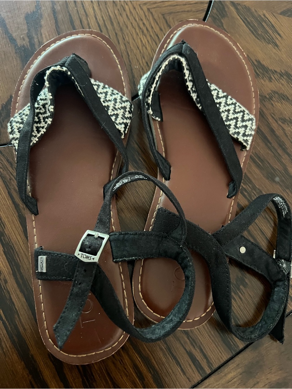 TOMS Women's Strappy Ankle Strap Sandals Geometric Black/Brown US 8 # 664